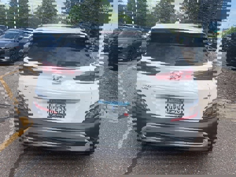 Certified 2023 Hyundai Kona SEL w/ Convenience Package image 1