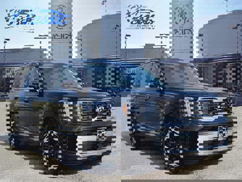 Used 2025 Kia Telluride S image 1