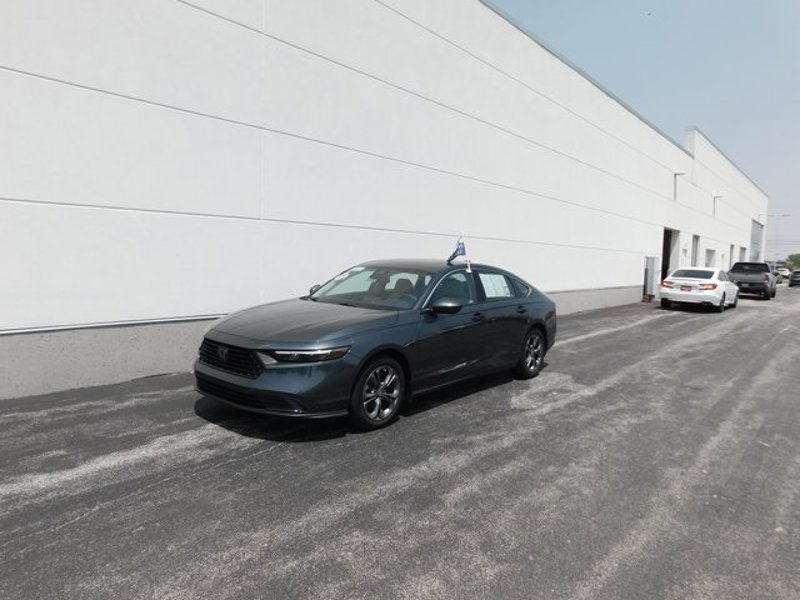 Certified 2023 Honda Accord EX image 1