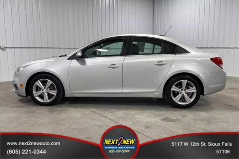 Used 2015 Chevrolet Cruze LT image 1