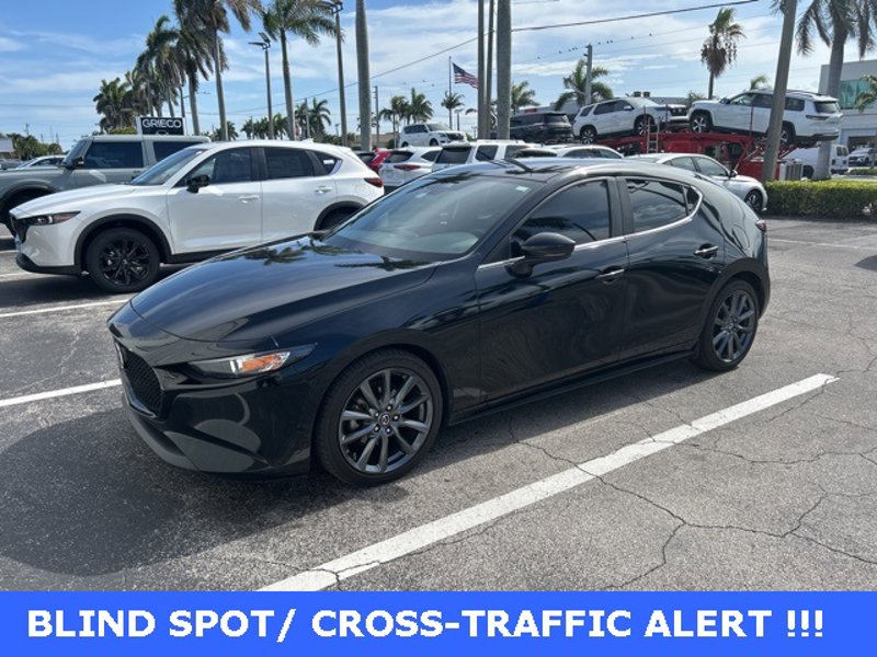 Used 2019 MAZDA MAZDA3 Hatchback image 1