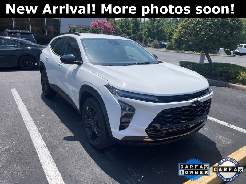 Used 2025 Chevrolet Trax ACTIV w/ Driver Confidence Package image 1