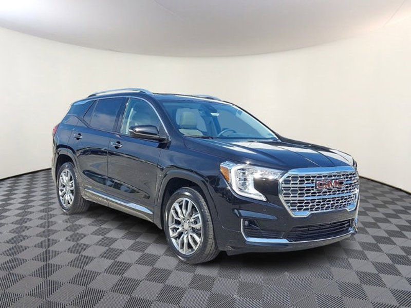 Certified 2022 GMC Terrain Denali image 1