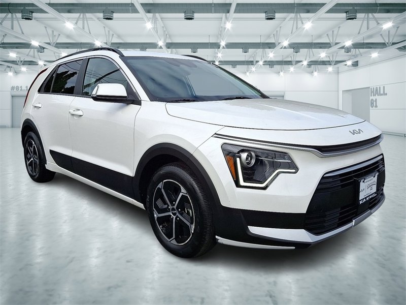 Certified 2023 Kia Niro EX image 1