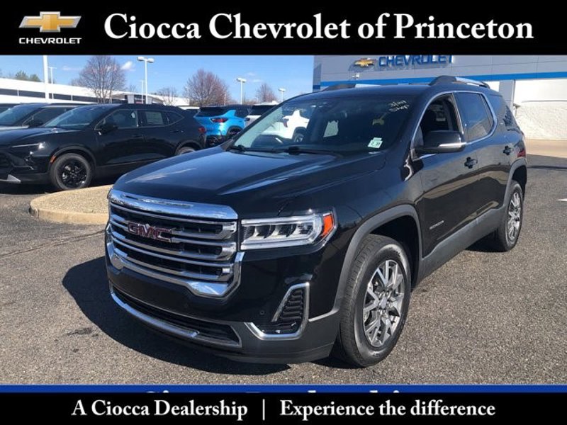 Certified 2022 GMC Acadia SLE w/ Driver Convenience Package image 1