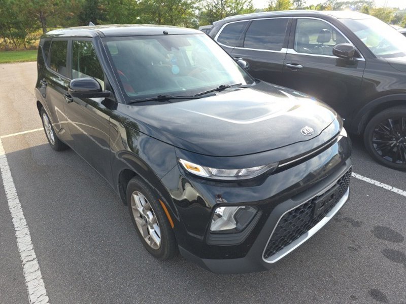 Certified 2021 Kia Soul S image 1