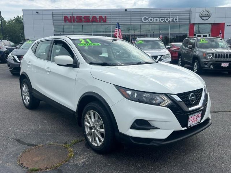 Certified 2021 Nissan Rogue Sport S image 1