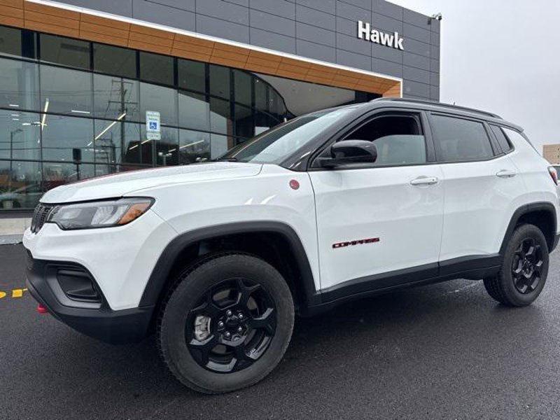 Certified 2024 Jeep Compass Trailhawk w/ Trailer Tow Group image 1