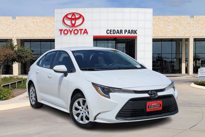Certified 2023 Toyota Corolla LE image 1