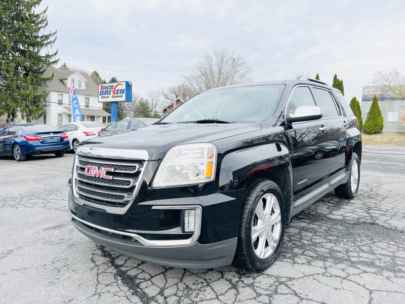 Used 2016 GMC Terrain SLT image 1