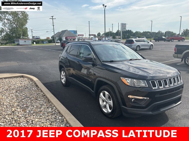 Used 2017 Jeep Compass Latitude w/ Popular Equipment Group image 1