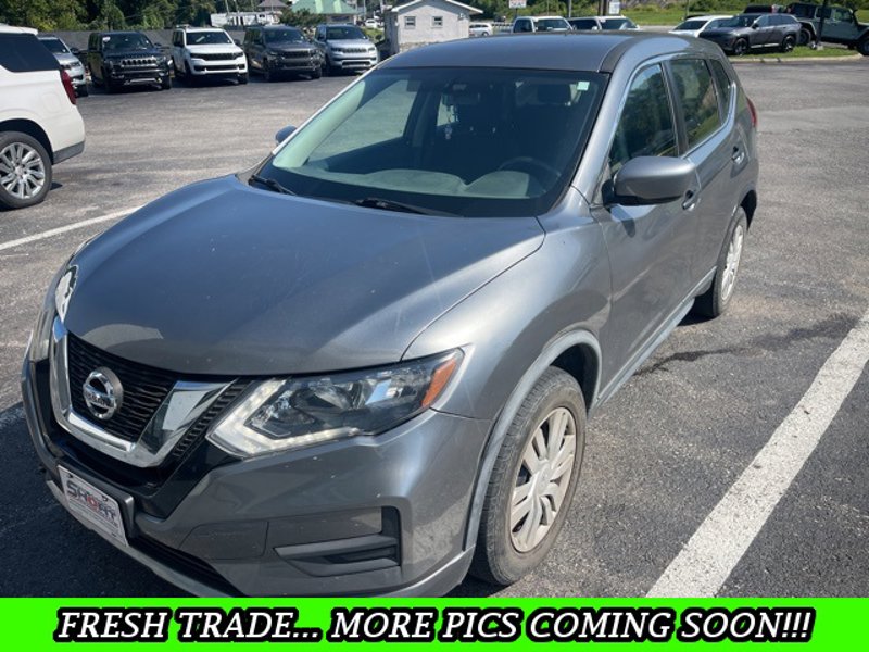 Used 2018 Nissan Rogue S image 1