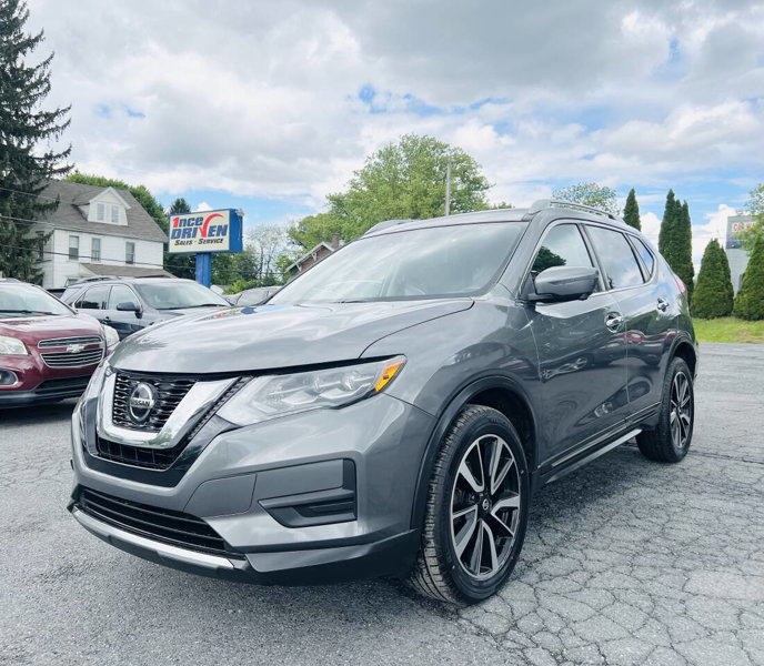 Used 2017 Nissan Rogue SL w/ SL Premium Package image 1