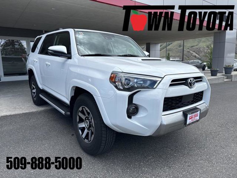 Certified 2023 Toyota 4Runner TRD Off-Road Premium image 1