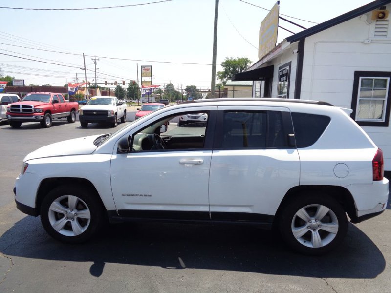 Used 2017 Jeep Compass Sport w/ Power Value Group image 1