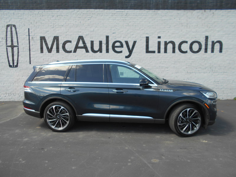 Certified 2023 Lincoln Aviator Reserve w/ Equipment Group 201A image 1