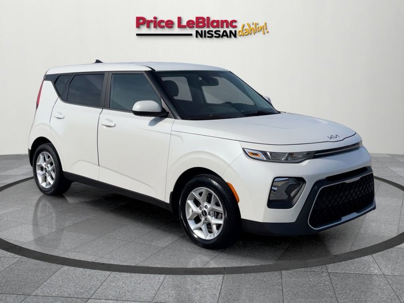 Used 2022 Kia Soul LX w/ Technology Package image 1