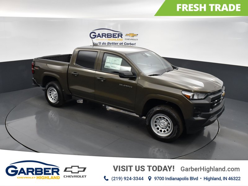 Certified 2024 Chevrolet Colorado W/T w/ Advanced Trailering Package image 1