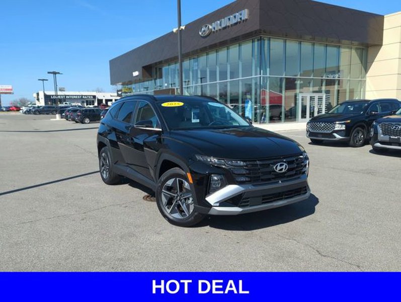 Certified 2025 Hyundai Tucson SEL image 1