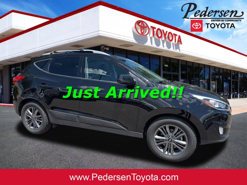 Used 2015 Hyundai Tucson SE image 1