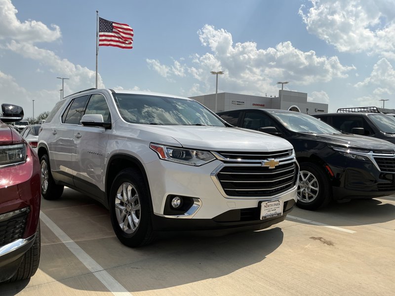 Used 2019 Chevrolet Traverse LT image 1