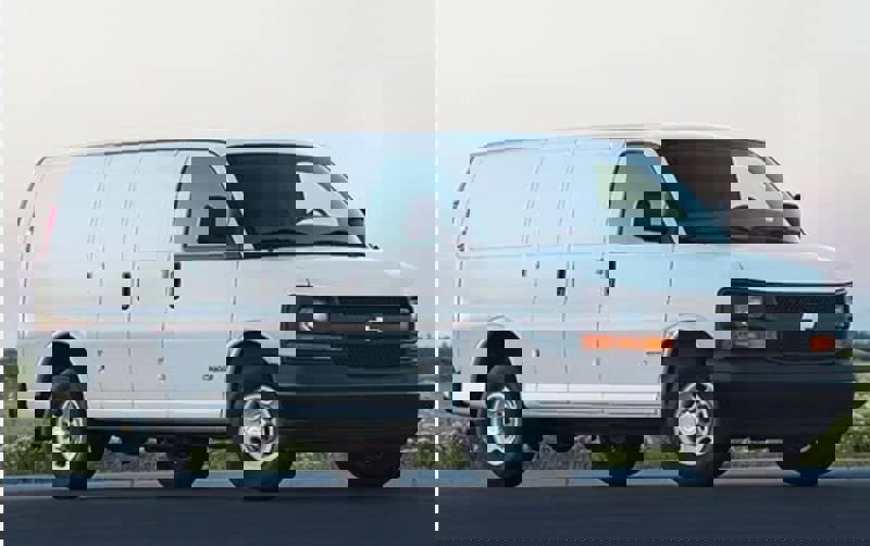 Used 2008 Chevrolet Express 1500 image 1