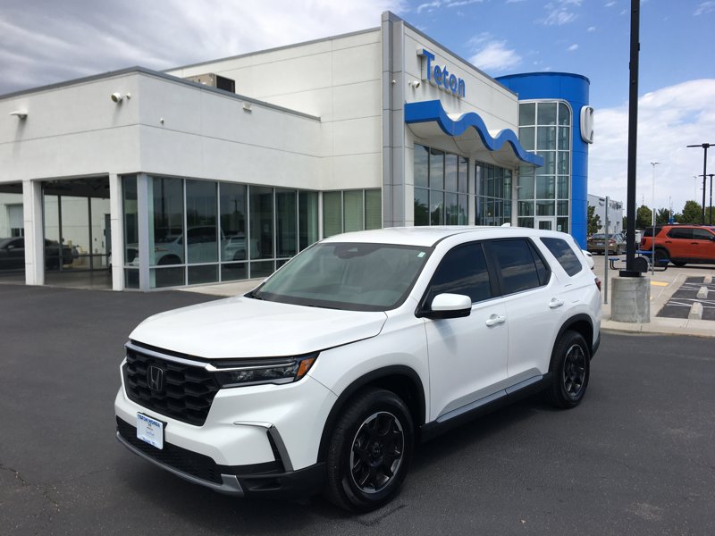 Certified 2025 Honda Pilot EX-L image 1