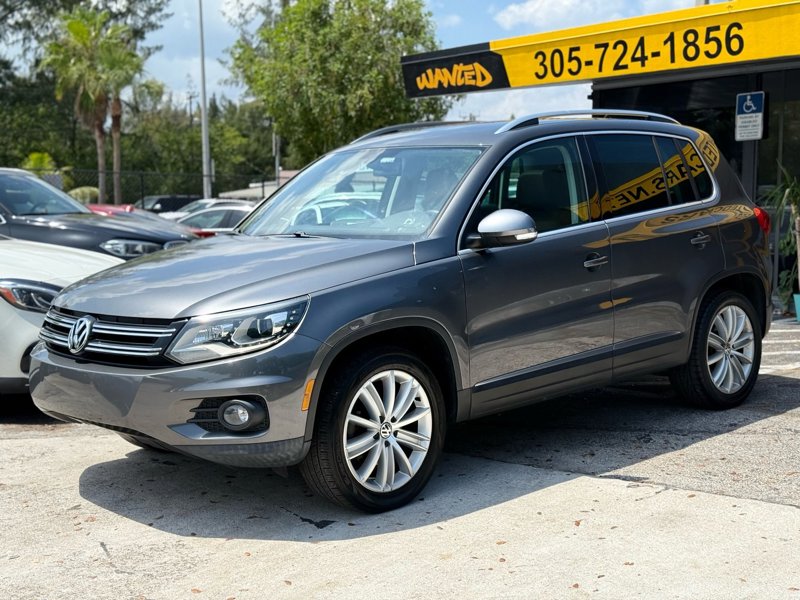 Used 2016 Volkswagen Tiguan SE image 1