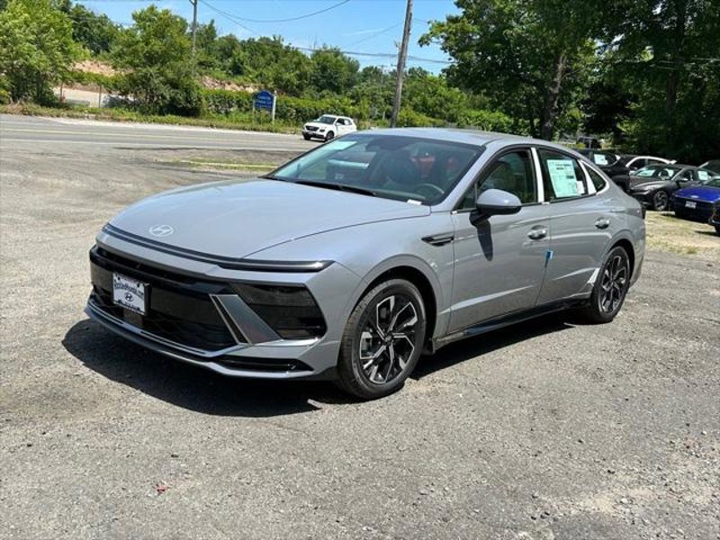 Certified 2024 Hyundai Sonata SEL image 1