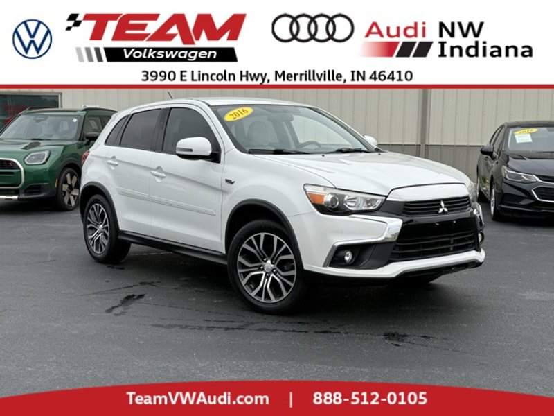 Used 2016 Mitsubishi Outlander Sport SE image 1