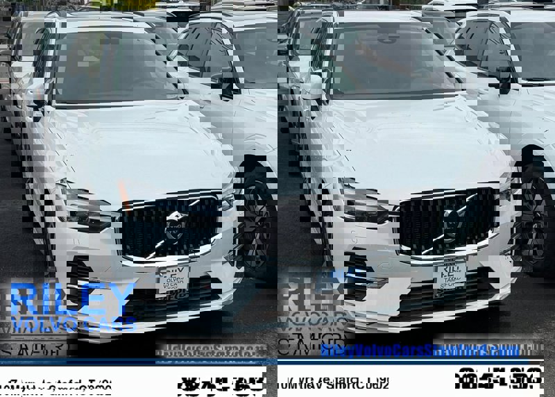 Certified 2022 Volvo XC60 B5 Momentum w/ Climate Package image 1