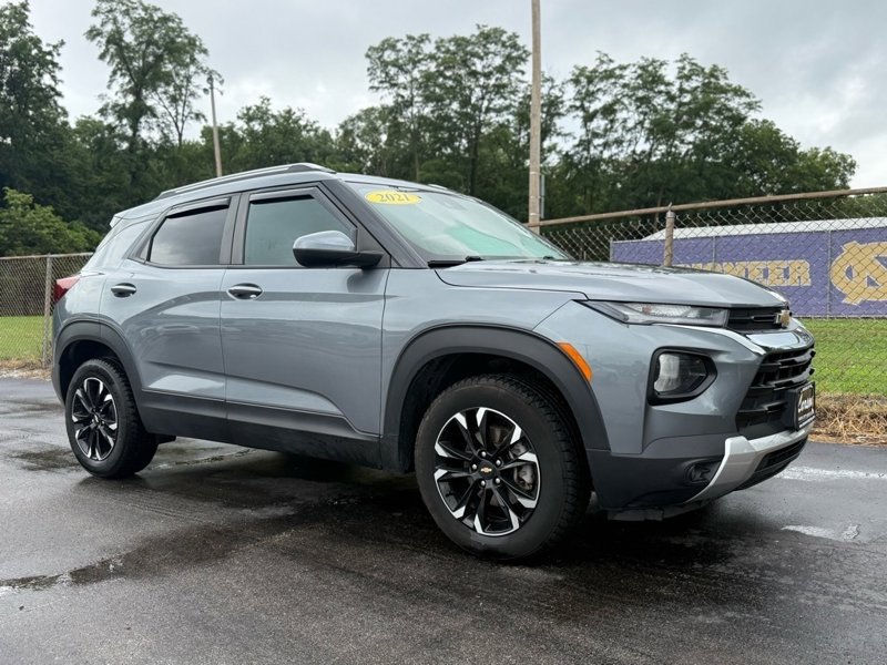 Used 2021 Chevrolet TrailBlazer LT image 1