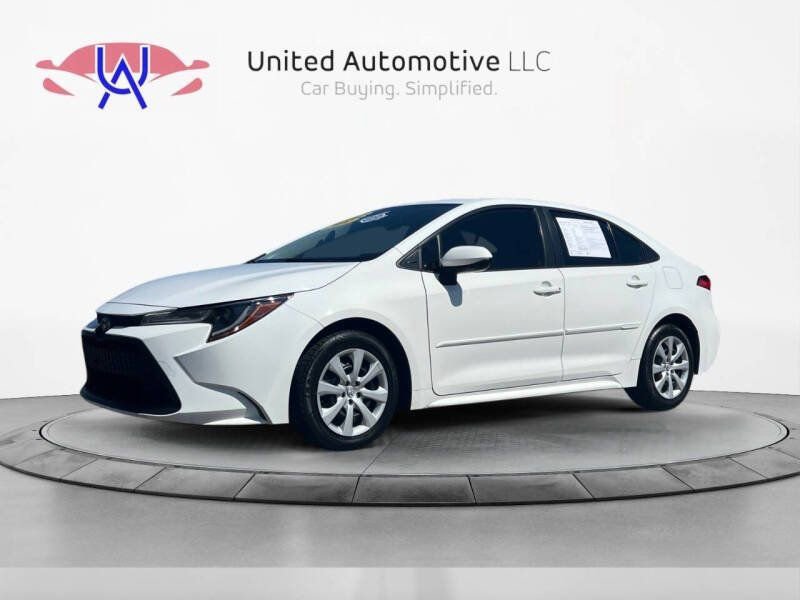 Used 2022 Toyota Corolla LE image 1