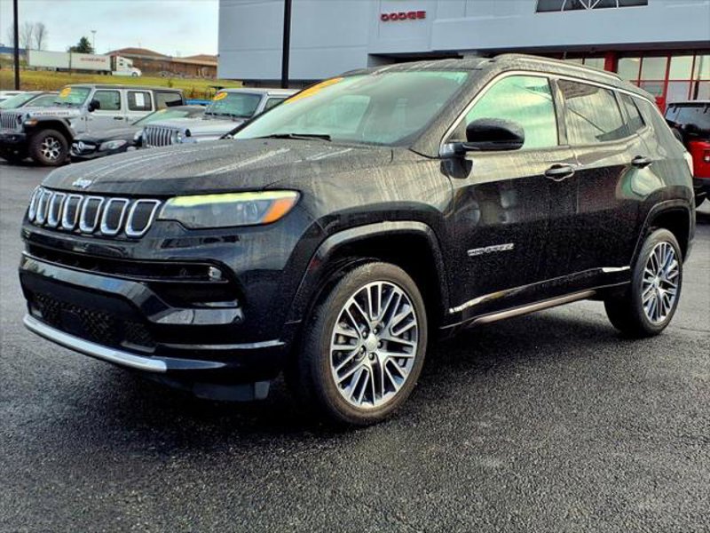 Certified 2022 Jeep Compass Limited w/ Elite Group image 1