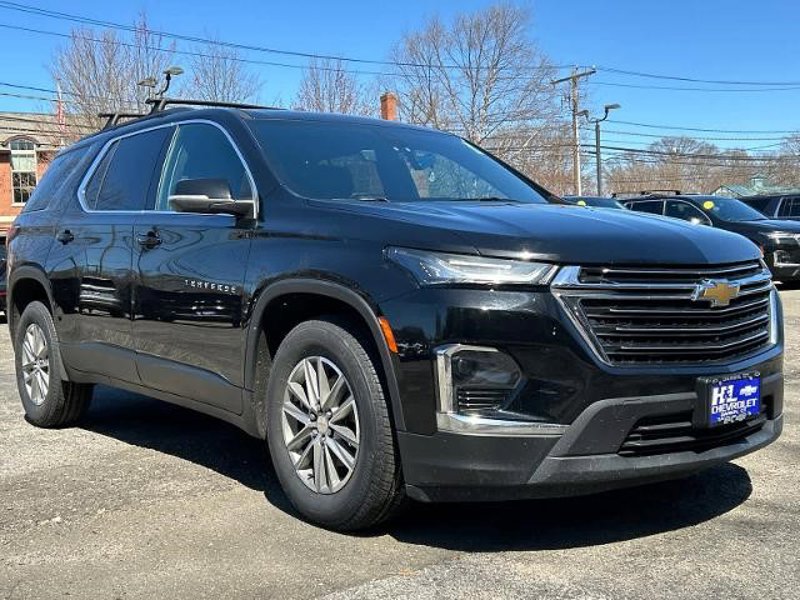 Certified 2022 Chevrolet Traverse LT w/ LPO, Floor Liner Package image 1