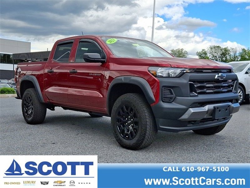Certified 2023 Chevrolet Colorado Trail Boss w/ Advanced Trailering Package image 1