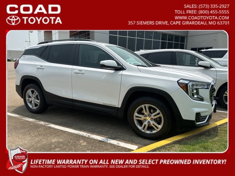 Used 2023 GMC Terrain SLE w/ Driver Convenience Package image 1
