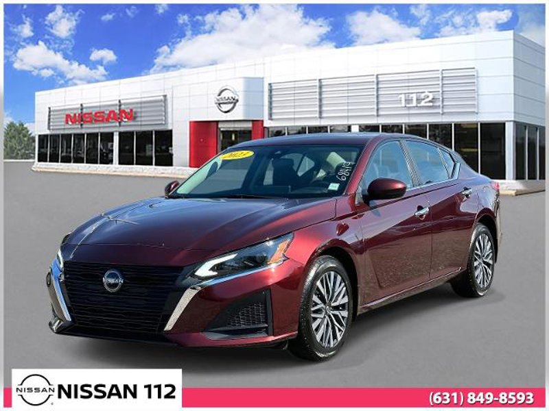 Certified 2023 Nissan Altima 2.5 SV image 1