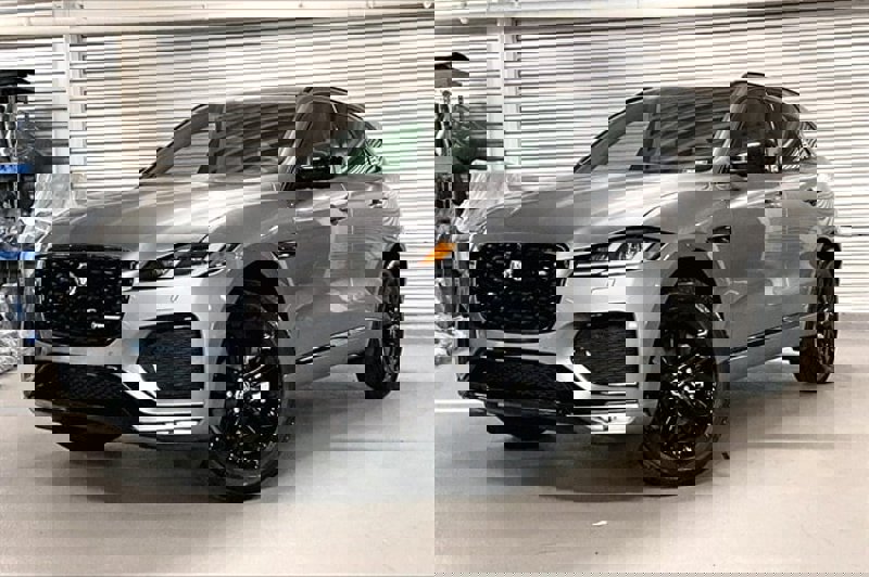 New 2025 Jaguar F-PACE R-Dynamic S image 1