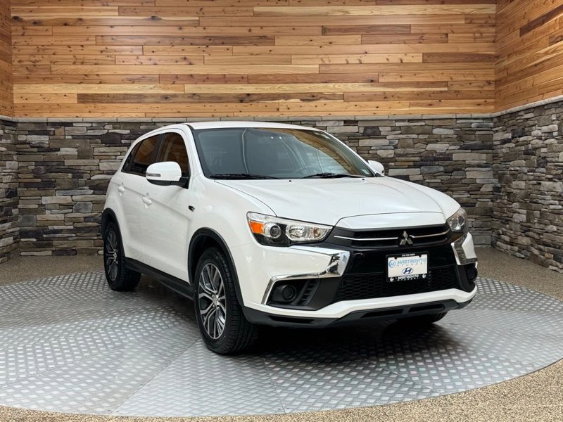 Used 2018 Mitsubishi Outlander Sport ES image 1