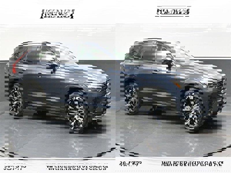 Certified 2022 Volvo XC60 B6 R-Design w/ Advanced Package image 1