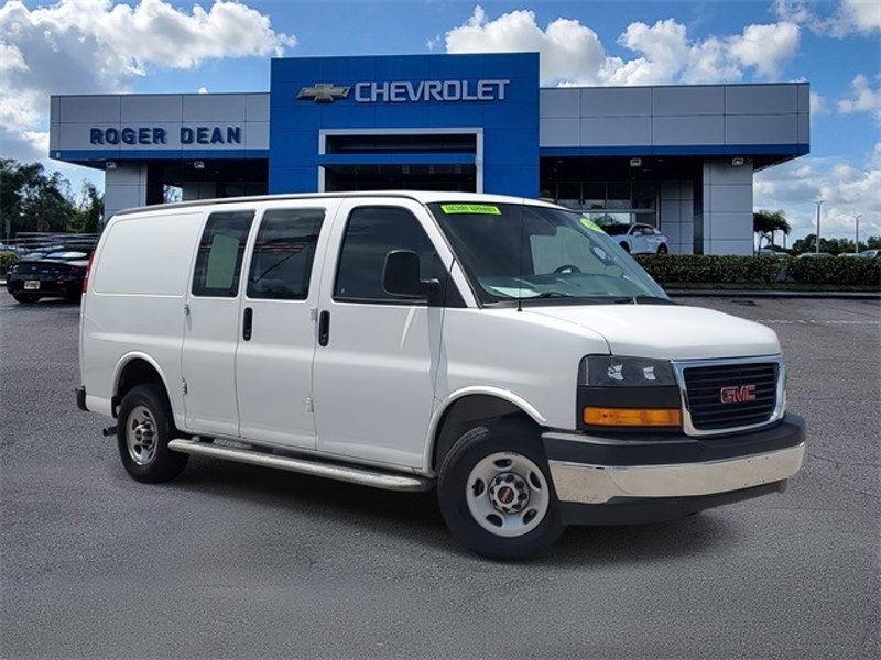 Certified 2022 GMC Savana 2500 w/ Driver Convenience Package image 1