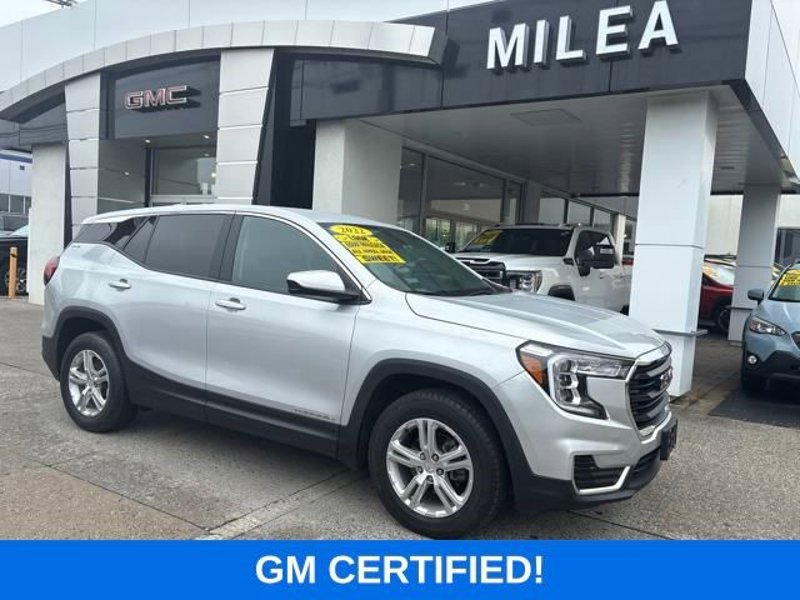 Certified 2022 GMC Terrain SLE image 1