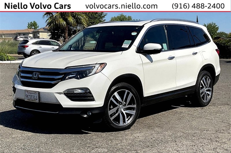 Used 2018 Honda Pilot Elite image 1
