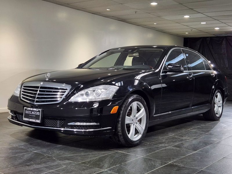 Used 2011 Mercedes-Benz S 550 4MATIC image 1