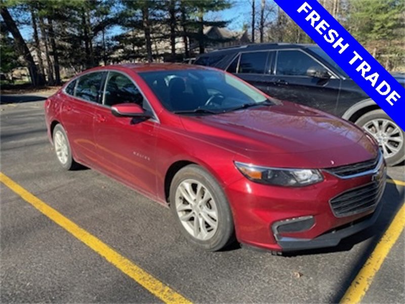 Used 2017 Chevrolet Malibu LT image 1