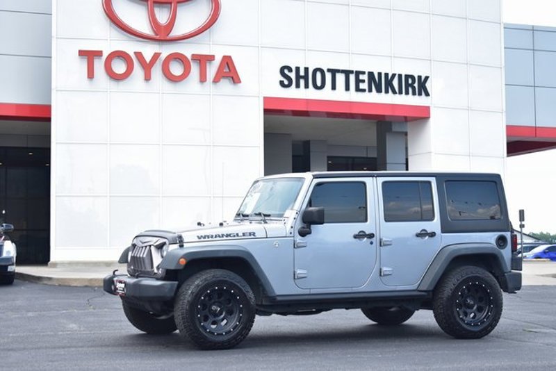 Used 2016 Jeep Wrangler Unlimited Sport image 1