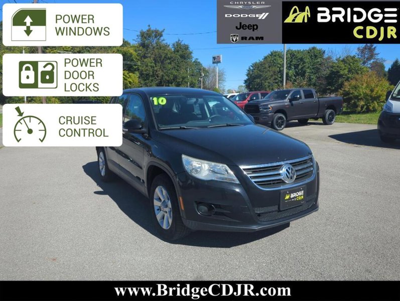 Used 2010 Volkswagen Tiguan S image 1