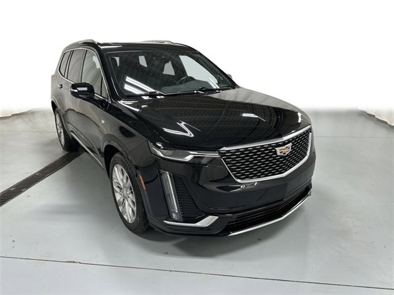 Certified 2022 Cadillac XT6 Premium Luxury image 1