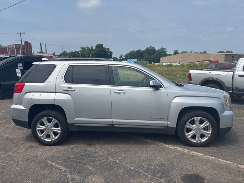 Used 2017 GMC Terrain SLE w/ Convenience Package image 1